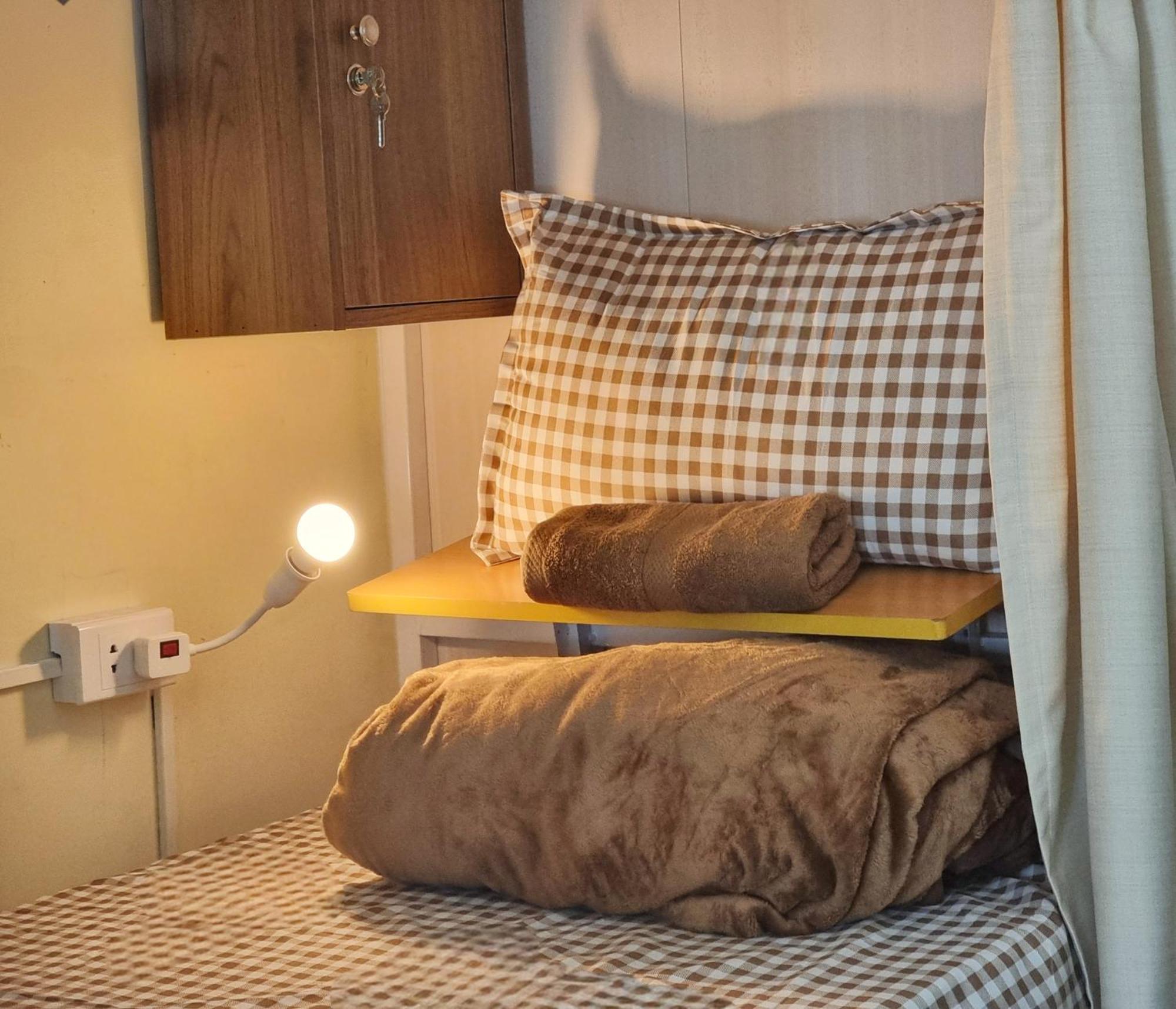 Lushstay Terrace - Hanoi Train Street